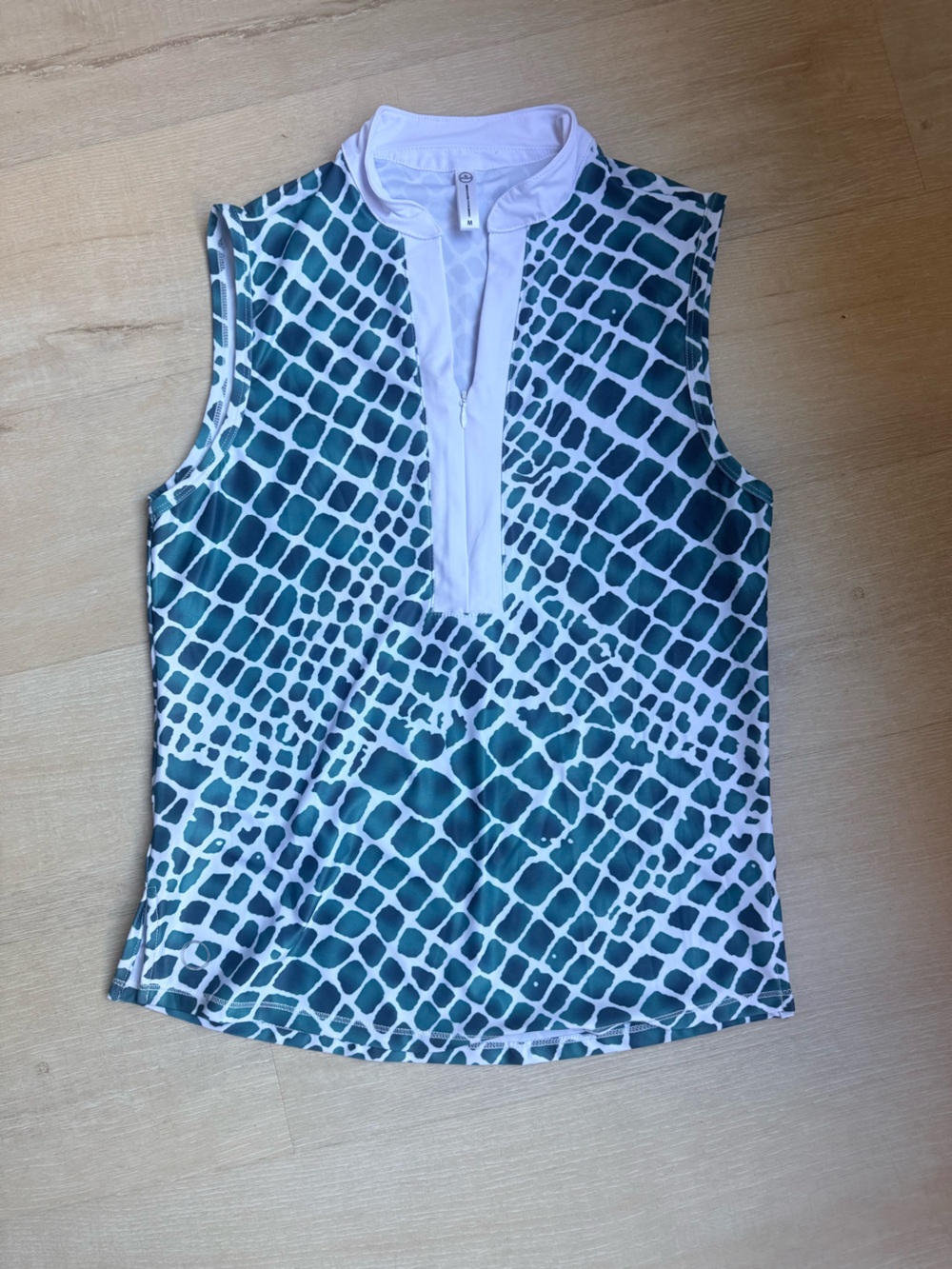 NEW The Bubble size M Lexi Tank Top Green and White with Geometric Tile Print
